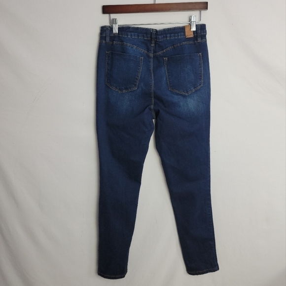 YMI size 13 Distressed Skinny Jeans - Picture 2 of 7